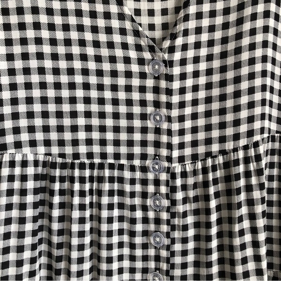 NWT Urban Outfitters Rio Tiered Button-Front Romper Size Medium - Picture 4 of 10